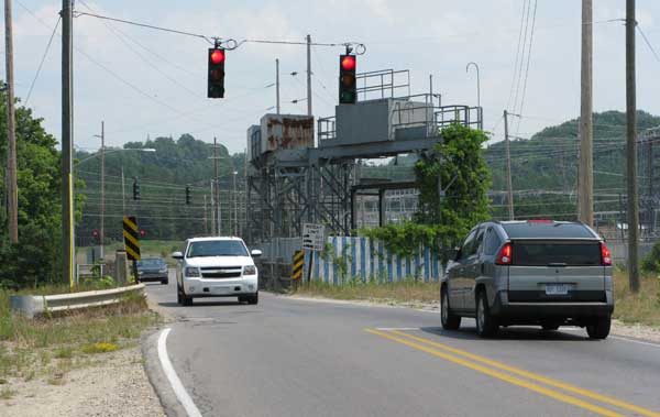 Support grows for improved Cass Road crossing