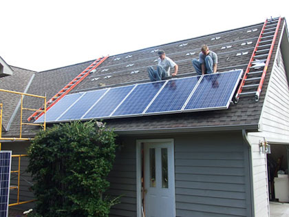 Solar Installers Sound Off on DTE, Consumers Programs