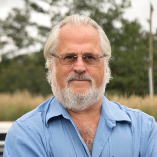 Groundwork honors Chip Hoagland with Milliken Leadership Award